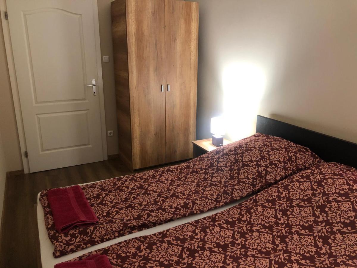Alina Apartmanok Hajdúszoboszló Esterno foto