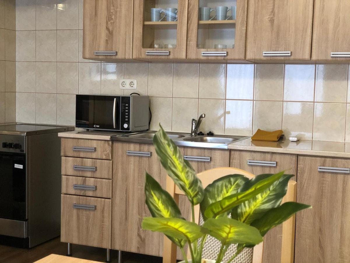 Alina Apartmanok Hajdúszoboszló Esterno foto
