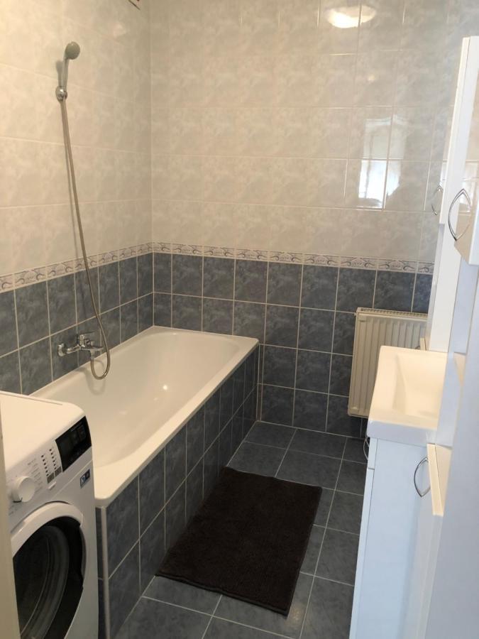 Alina Apartmanok Hajdúszoboszló Esterno foto