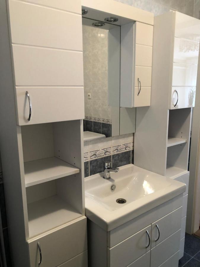 Alina Apartmanok Hajdúszoboszló Esterno foto