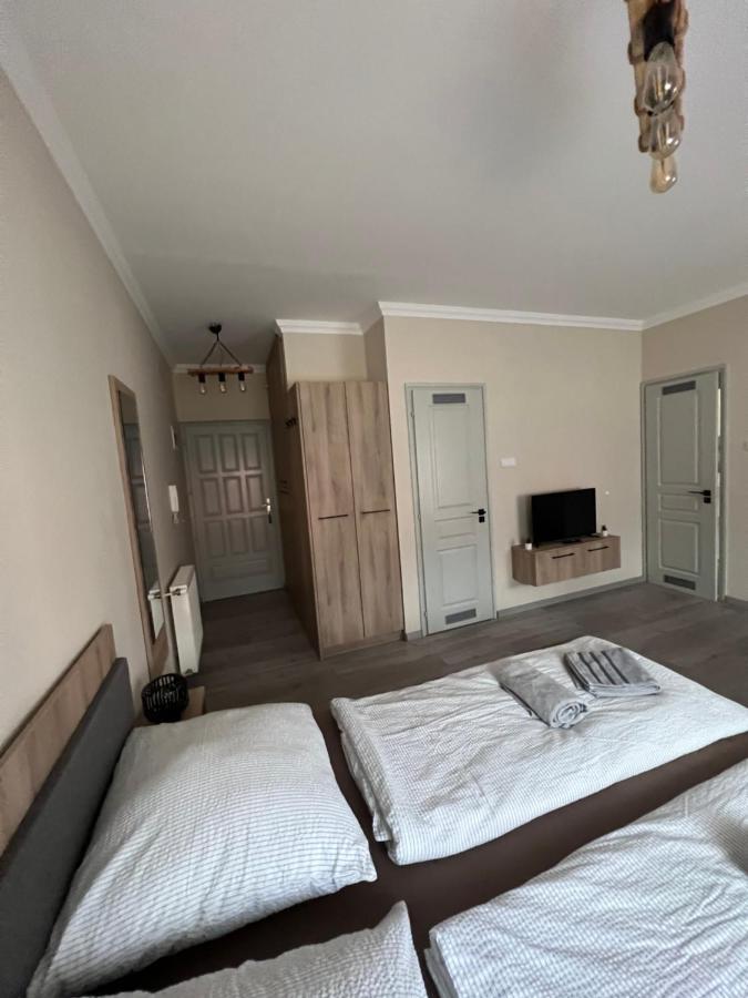 Alina Apartmanok Hajdúszoboszló Esterno foto