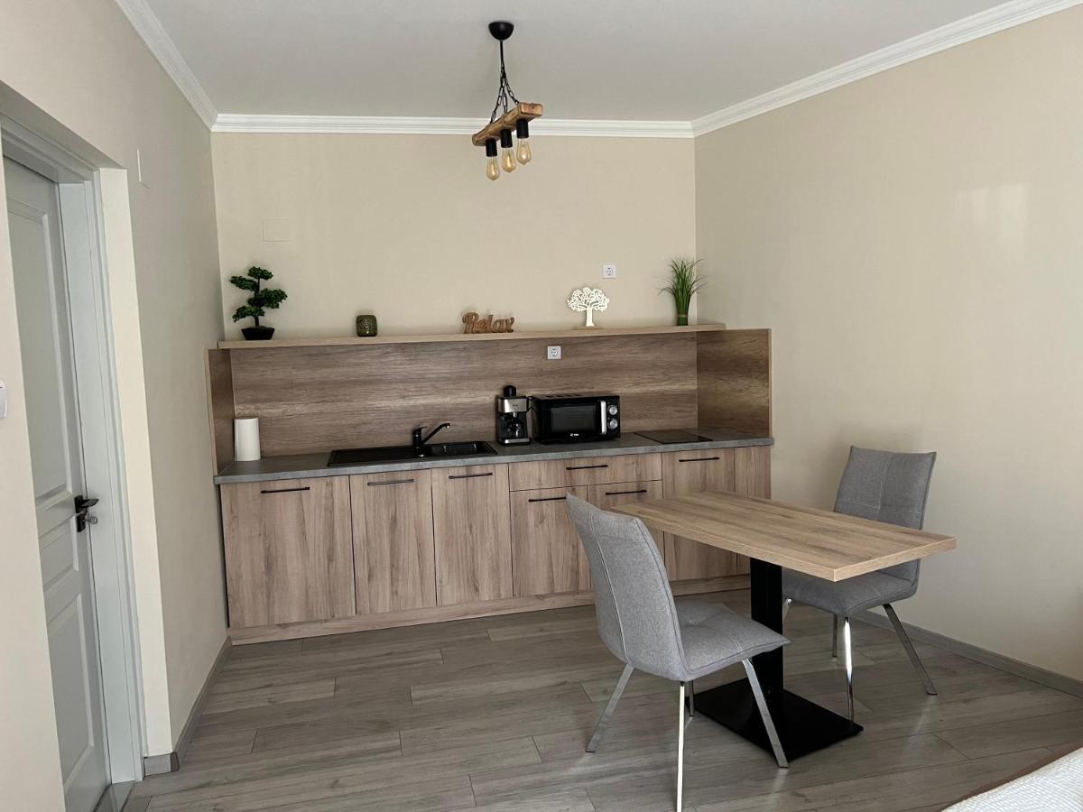 Alina Apartmanok Hajdúszoboszló Esterno foto